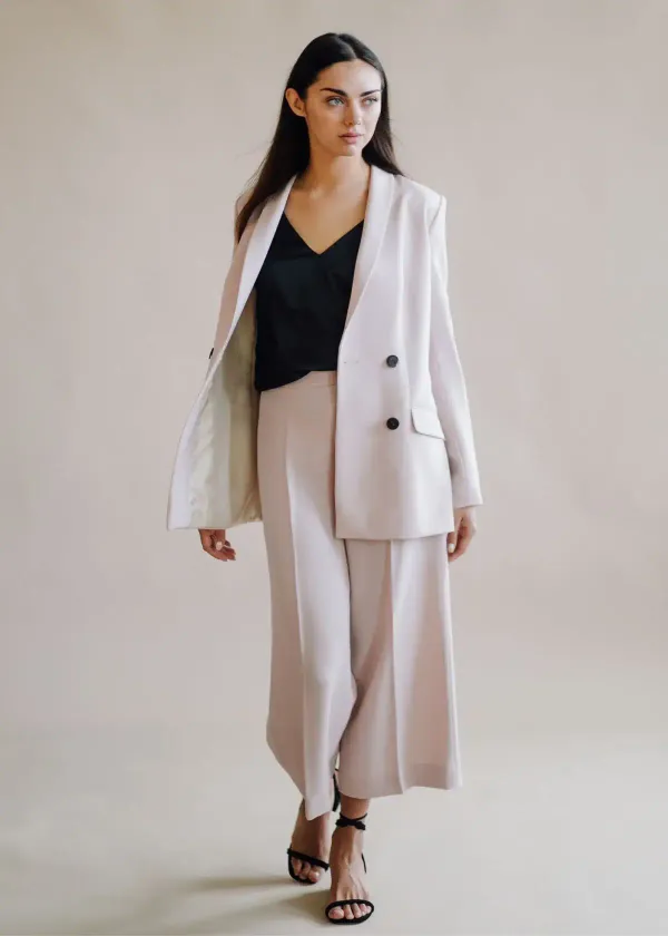 From Slim to Plus-Size: The Truth About Whether Two-Piece Outfits Suit Every Body Shape and Size!